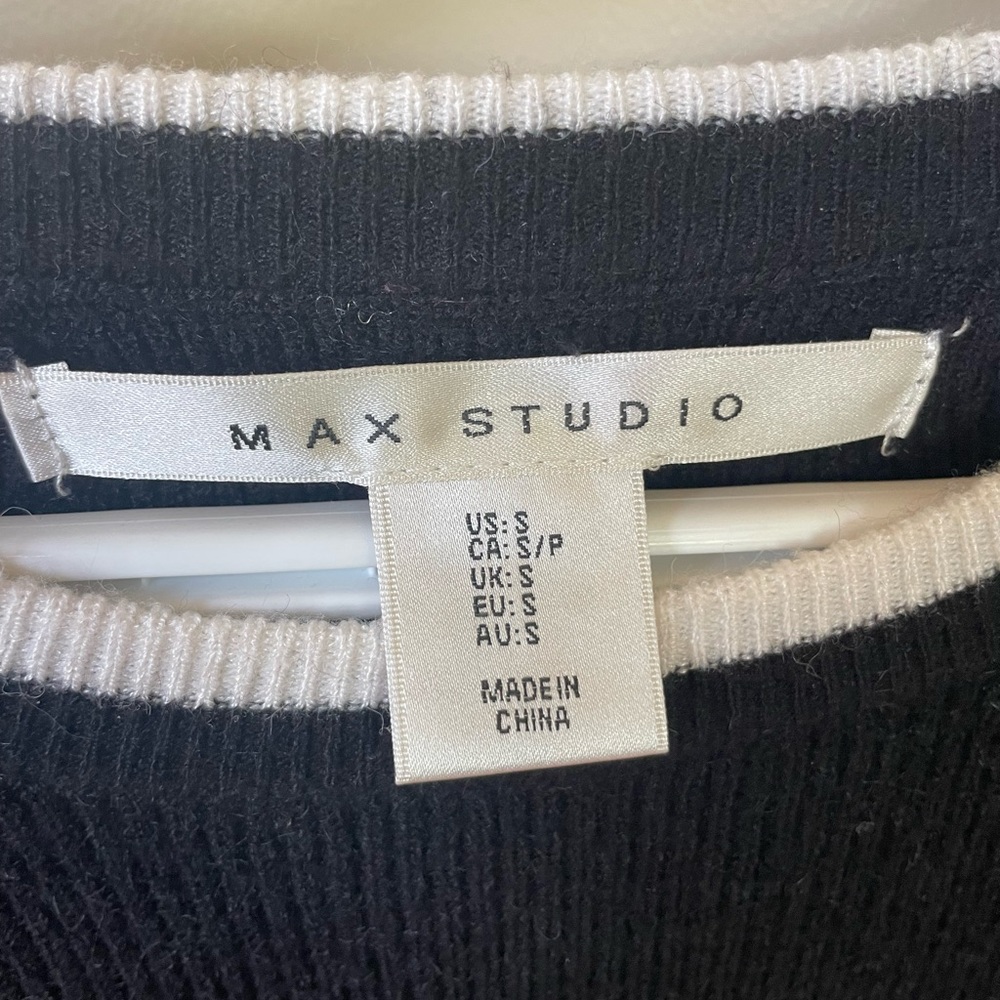 Max Studio - Picture 3 of 4